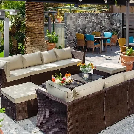 Marrino Luxury Two Bedroom Ix アパート