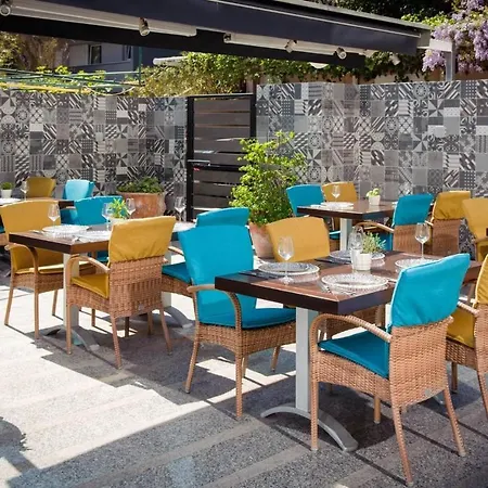 Marrino Luxury Two Bedroom Ix * Split